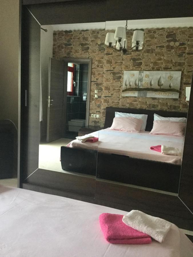 Mario'S House Apartment แวร์จินา ภายนอก รูปภาพ