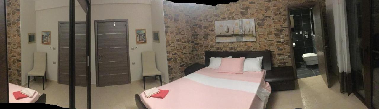 Mario'S House Apartment แวร์จินา ภายนอก รูปภาพ