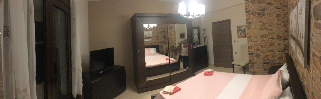 Mario'S House Apartment แวร์จินา ภายนอก รูปภาพ
