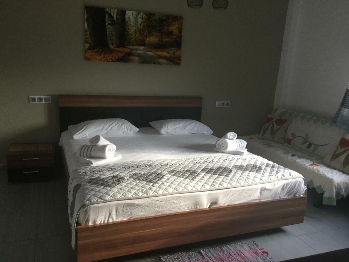 Mario'S House Apartment แวร์จินา ภายนอก รูปภาพ