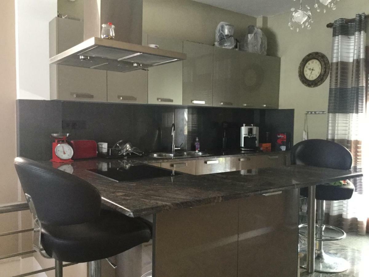 Mario'S House Apartment แวร์จินา ภายนอก รูปภาพ