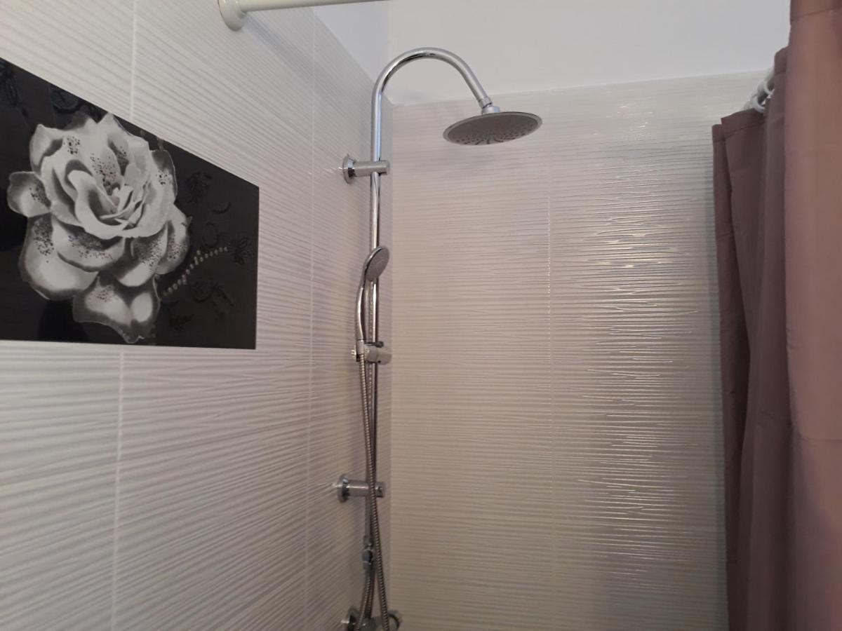 Mario'S House Apartment แวร์จินา ภายนอก รูปภาพ